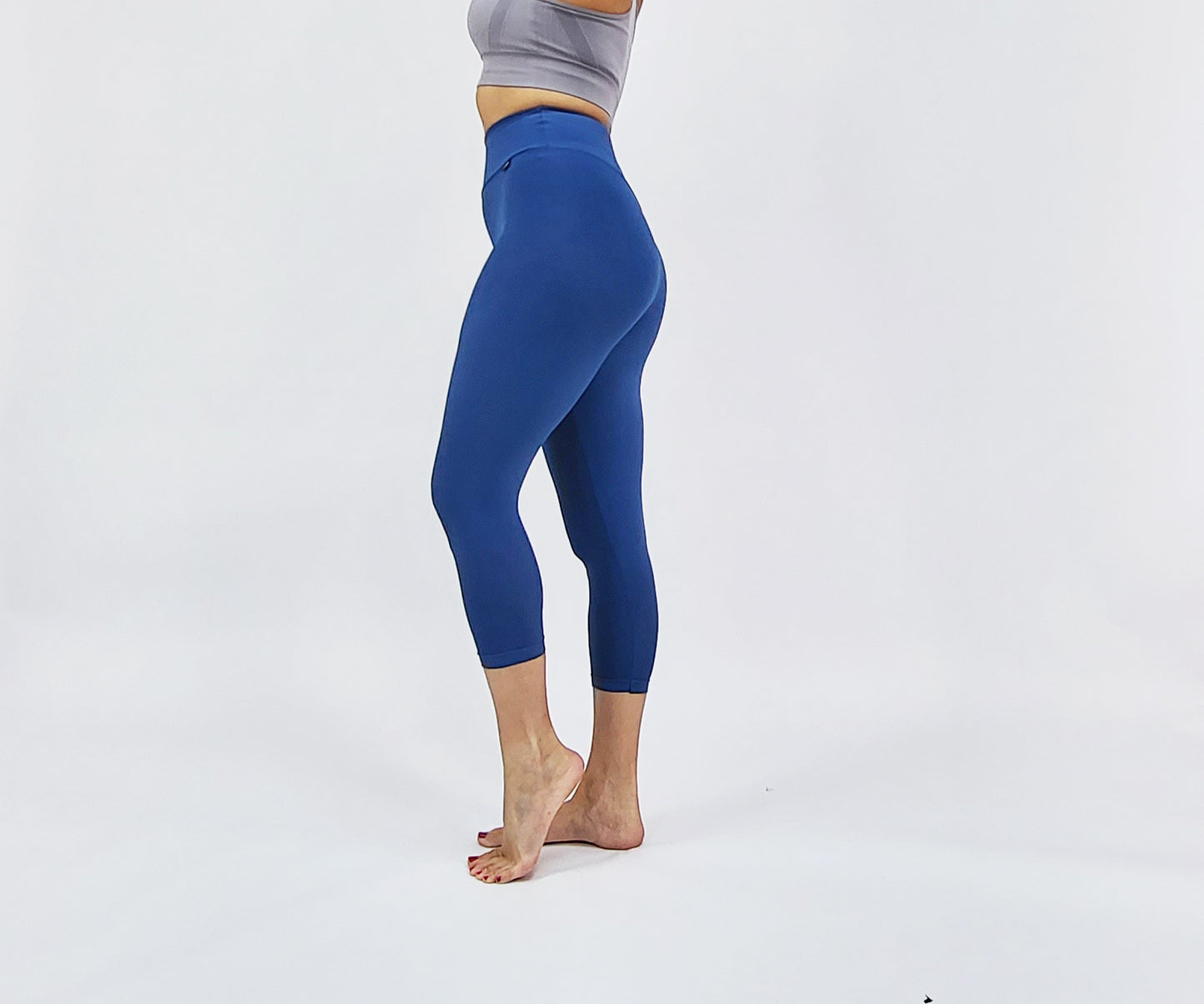 Slim High Waisted Compression Capri